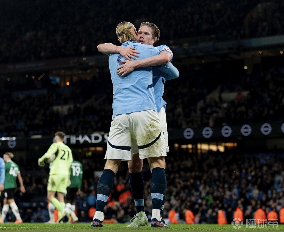 曼城锋线轮番交替进球，球队士气高涨追击领头羊的简单介绍