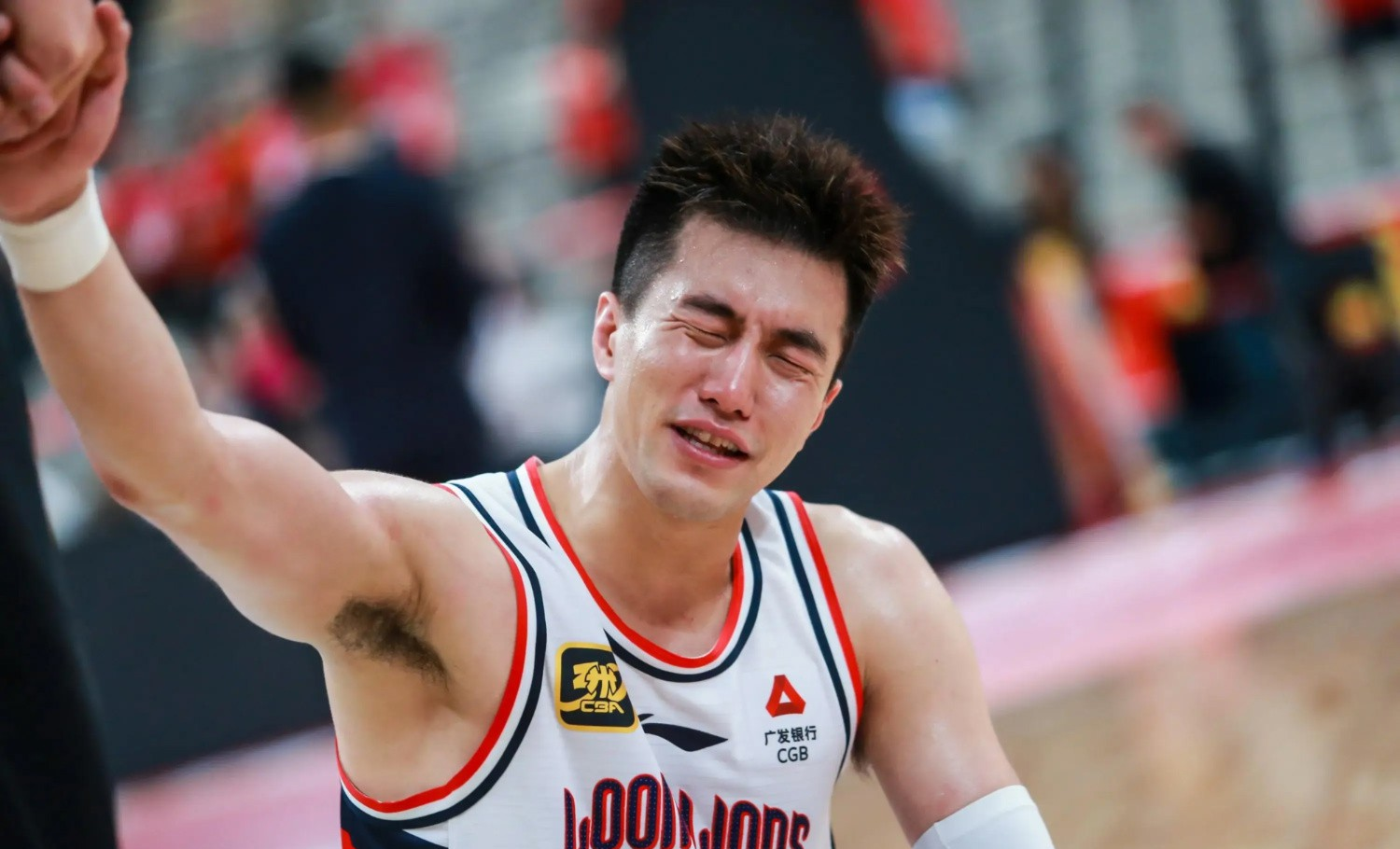 九游体育官方登录入口-青岛队球员发挥亮眼，助球队取得胜利！的简单介绍