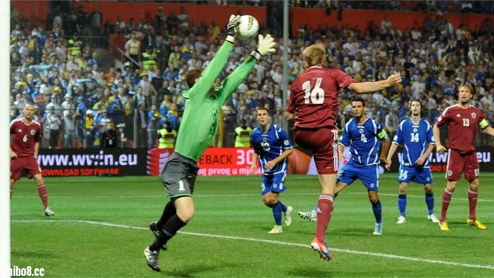 波黑击败拉脱维亚，小组第二暂居