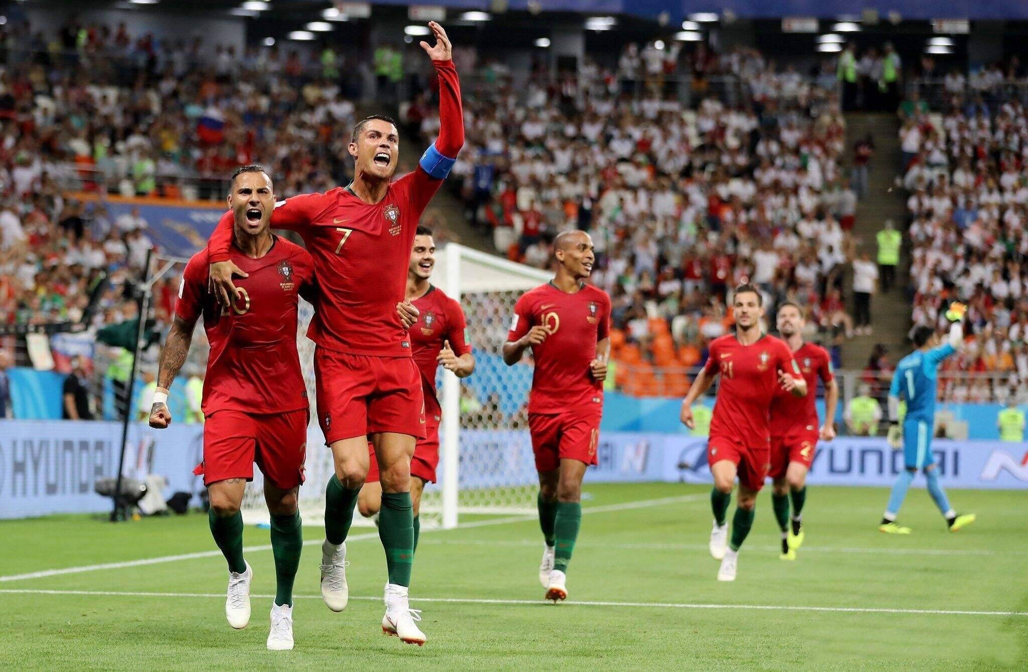 欧洲足球冠军杯热门赛事，胜负悬疑引发热议