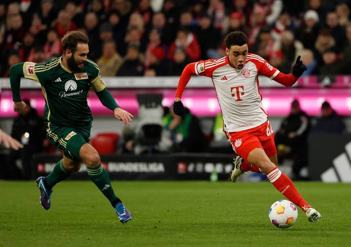 关于河床球迷现场助威，激发球队夺冠斗志的信息