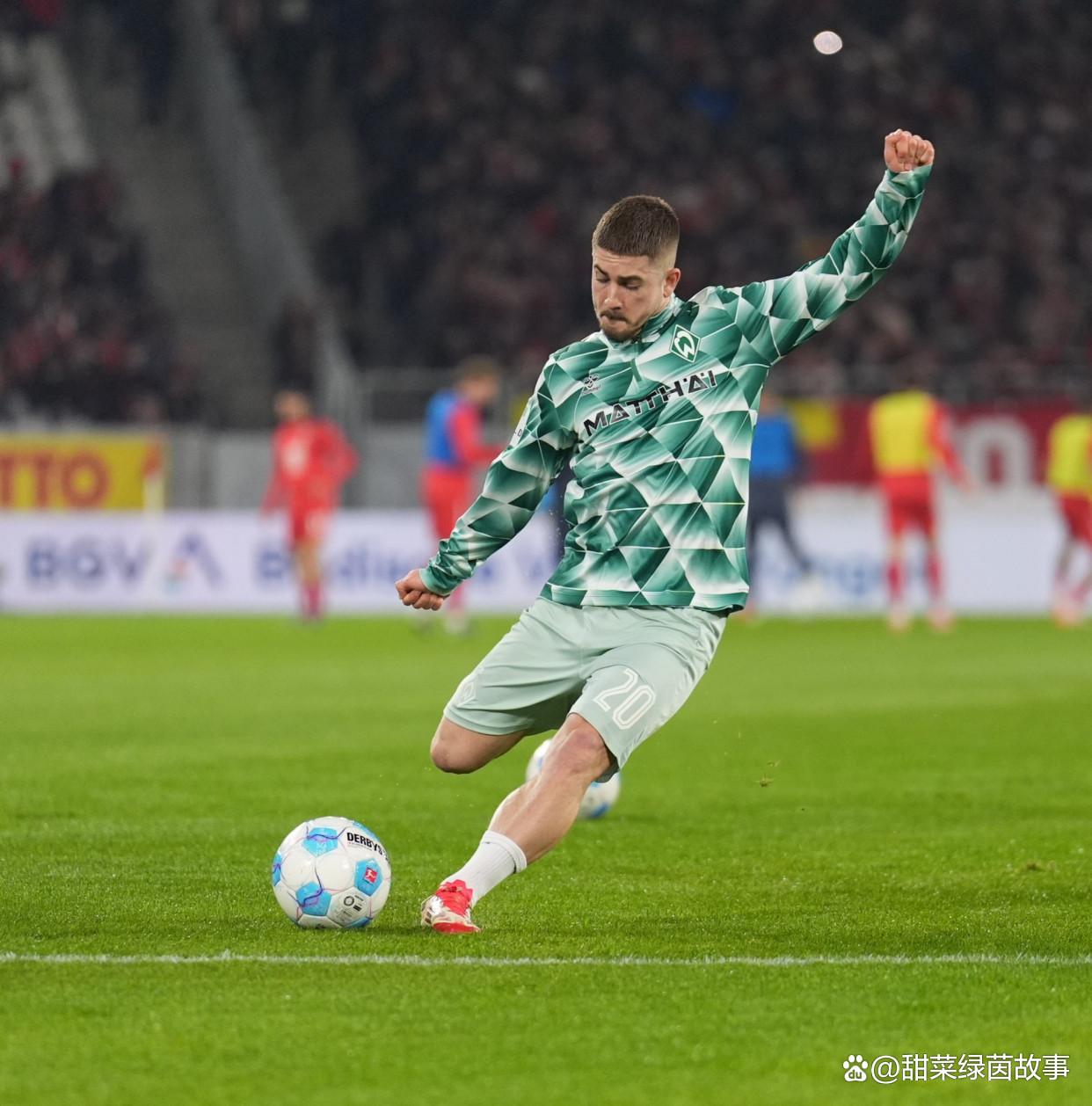 包含云达不莱梅客场取得三分，表现突出的词条