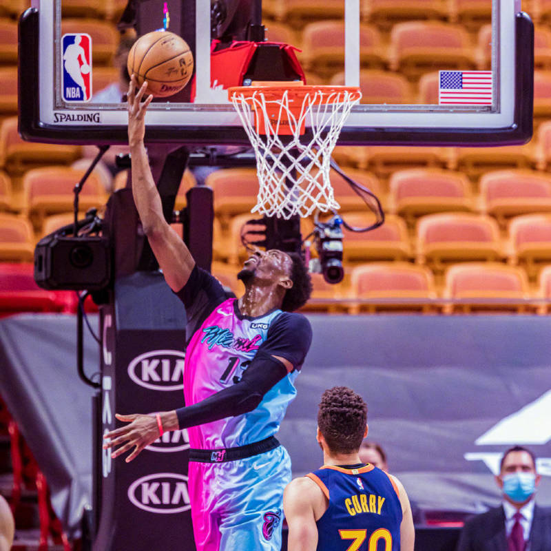 热火全力拼搏，战胜对手进步明显的简单介绍