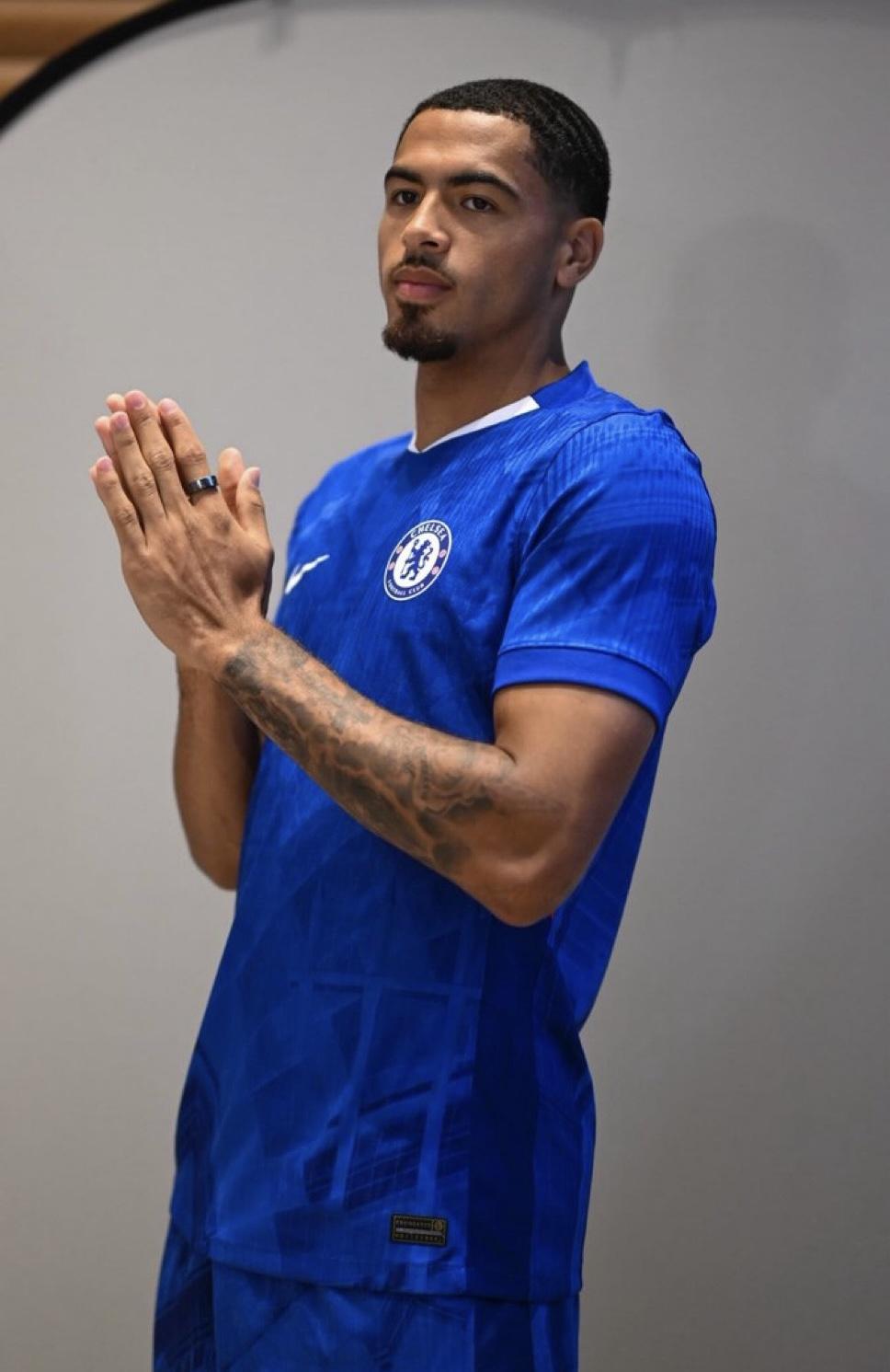 九游体育链接-切尔西后防线连续犯错，球队防守成困难点！