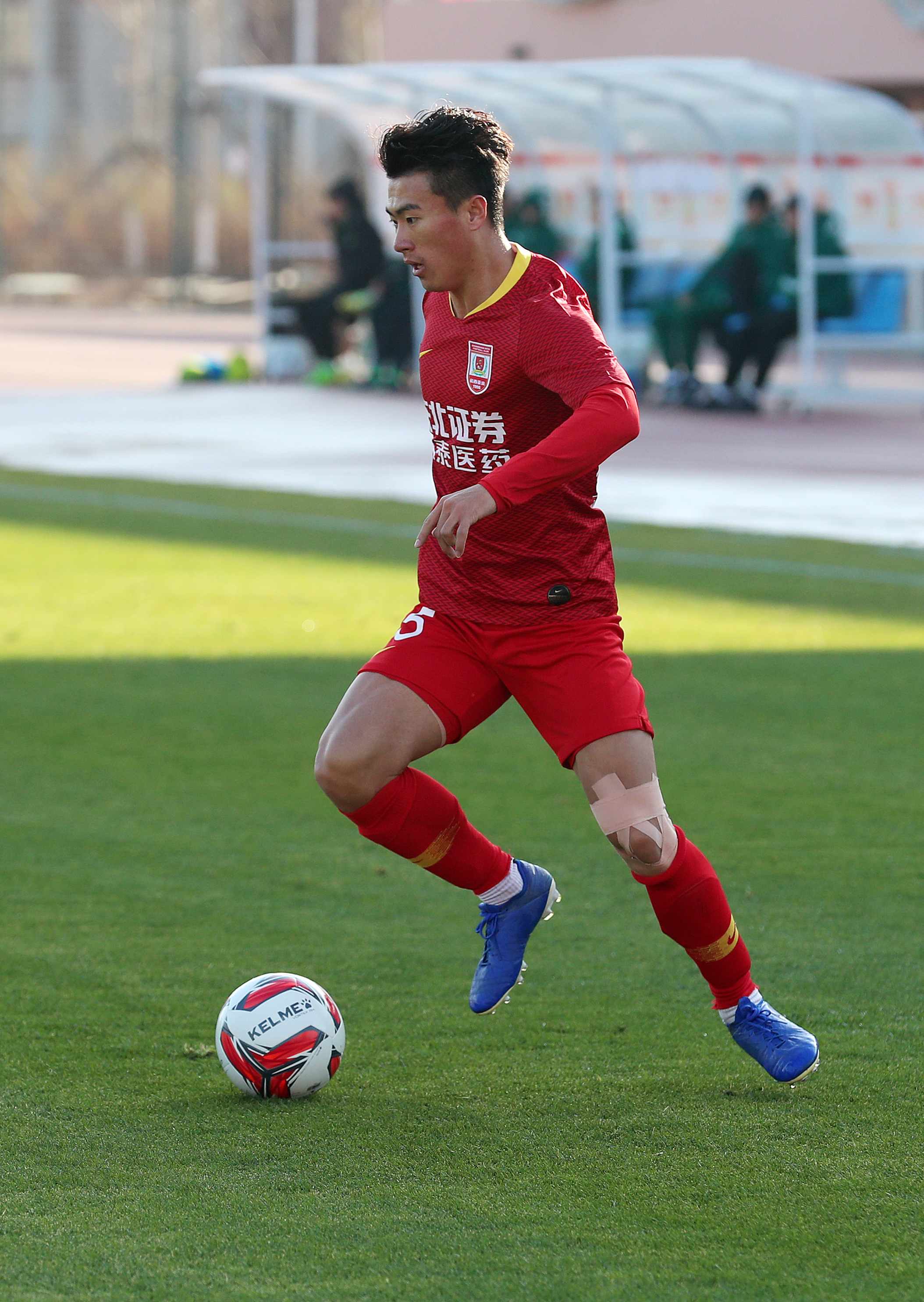 九游体育app-山东鲁能胜杭州绿城，一路领先锋