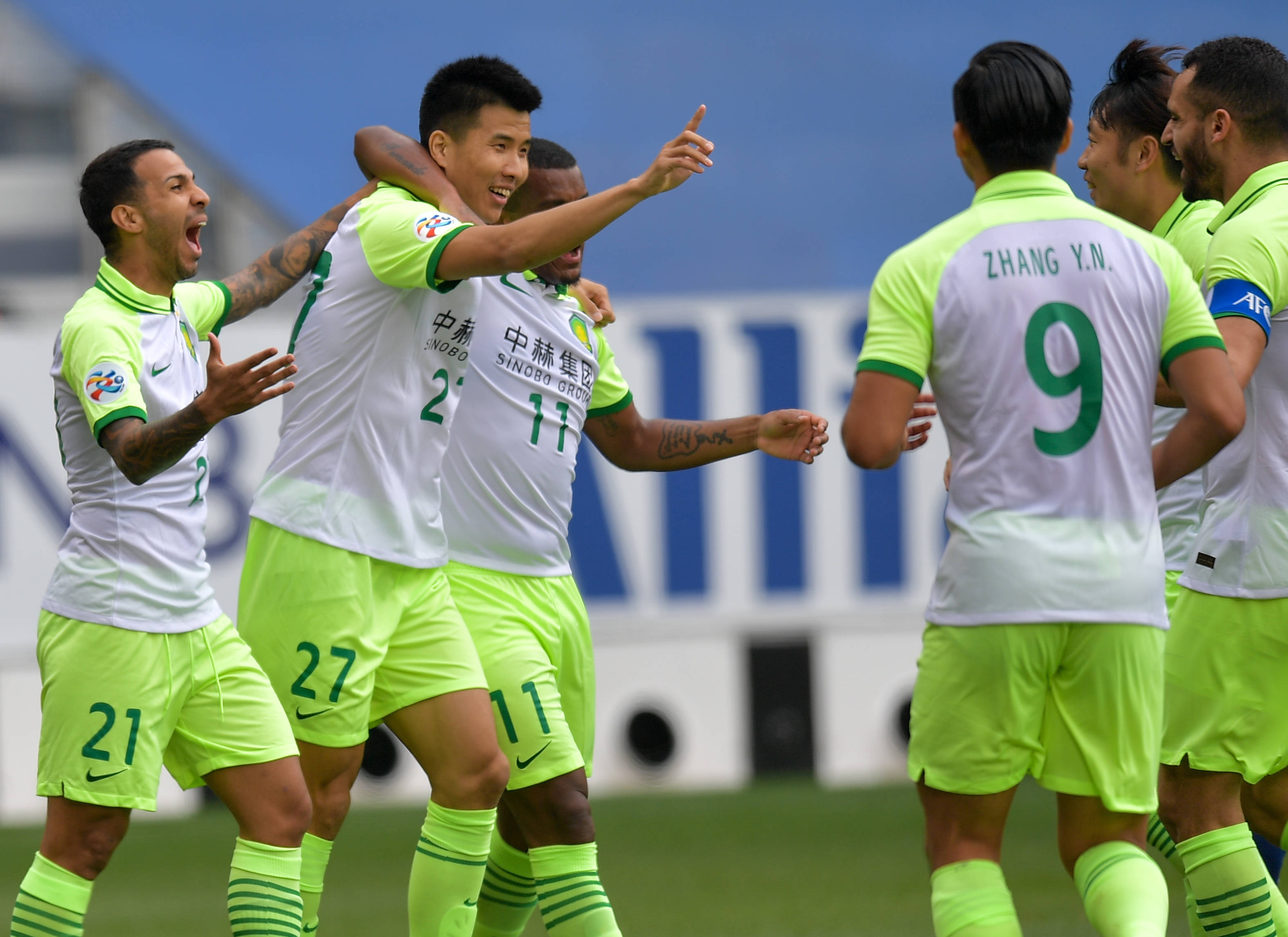 东亚劲旅豪取三连胜，跻身亚冠前列的简单介绍