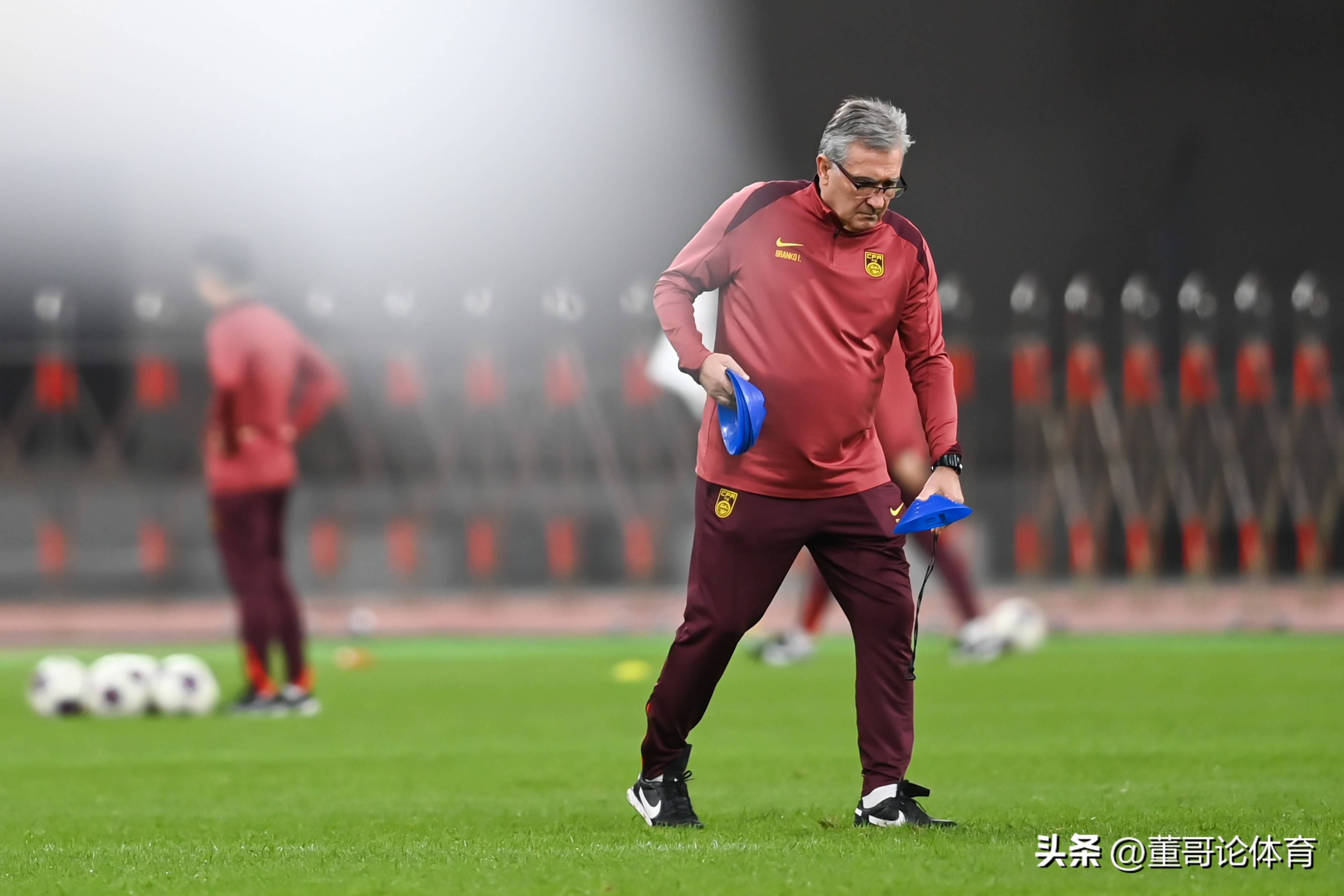 九游体育在线-关于汉堡球迷怒斥球队表现，要求改善形势的信息