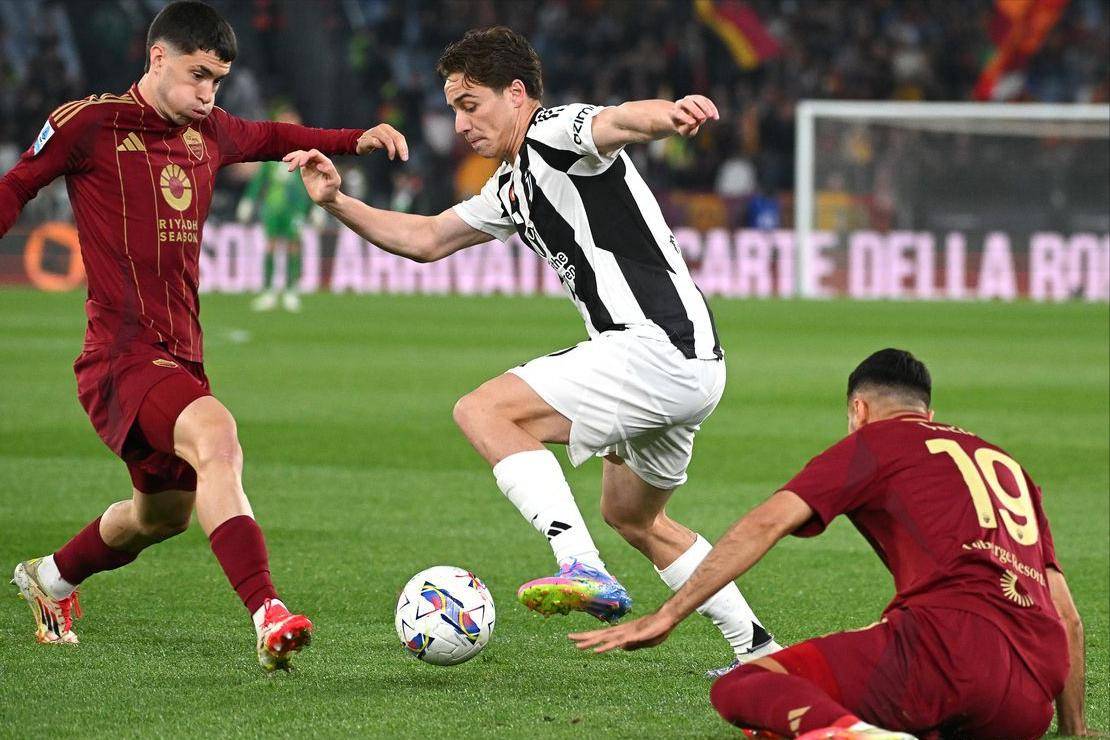 九游体育app下载-热门球队在意甲联赛中遭遇挑战