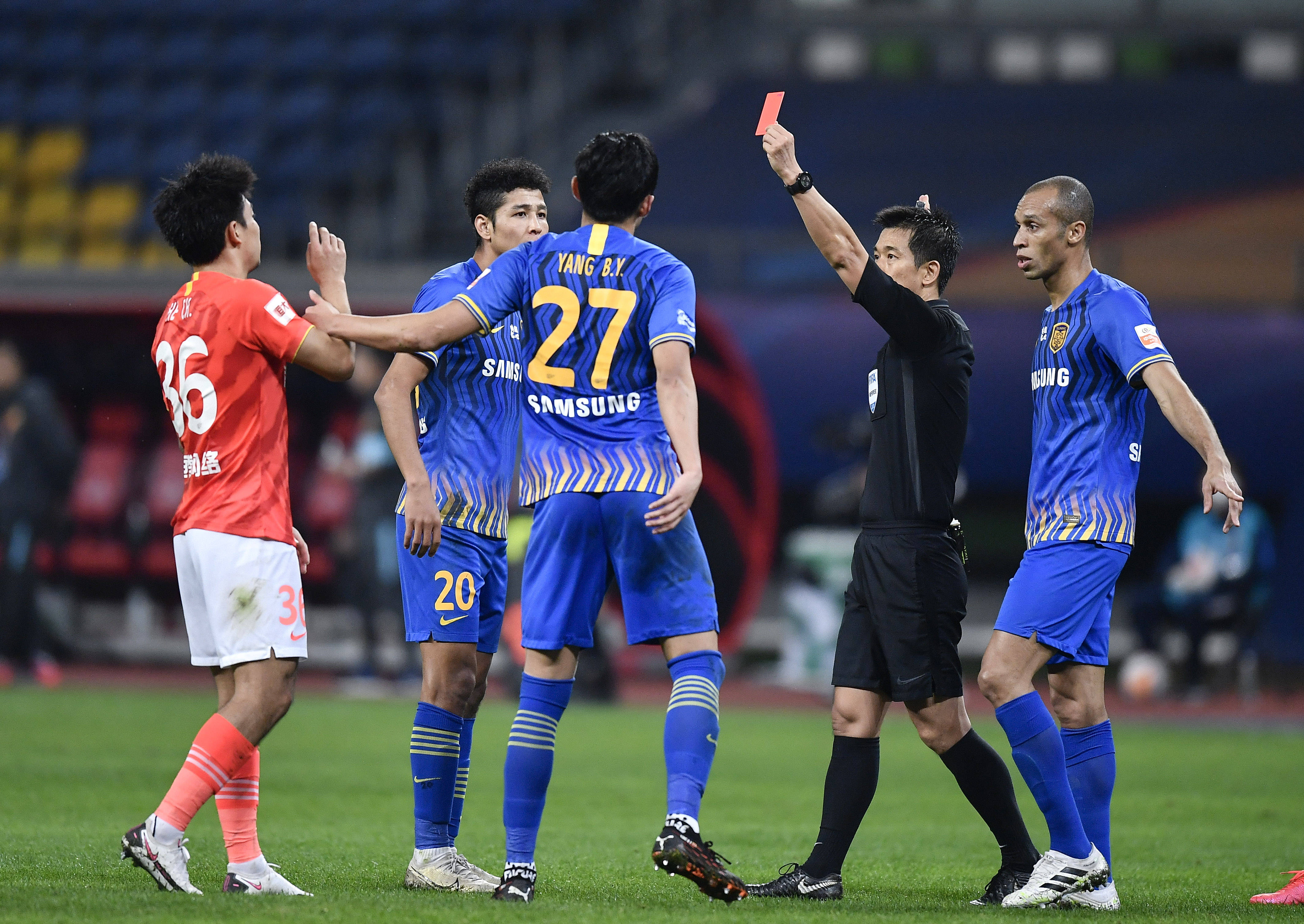 九游体育官网入口-包含舜天对阵苏宁：客场势必取胜，全队全力以赴的词条